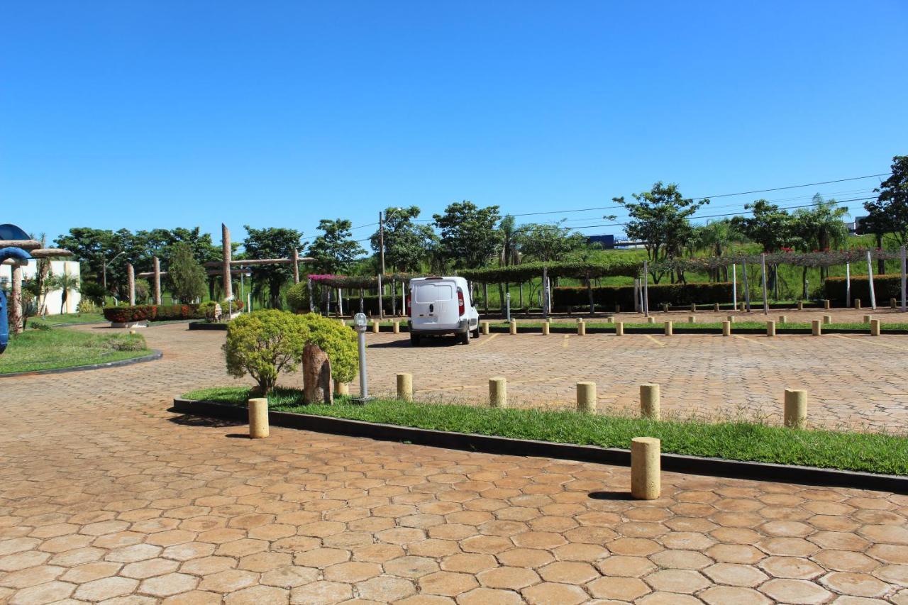 Grandes Lagos Park Hotel Jales 외부 사진