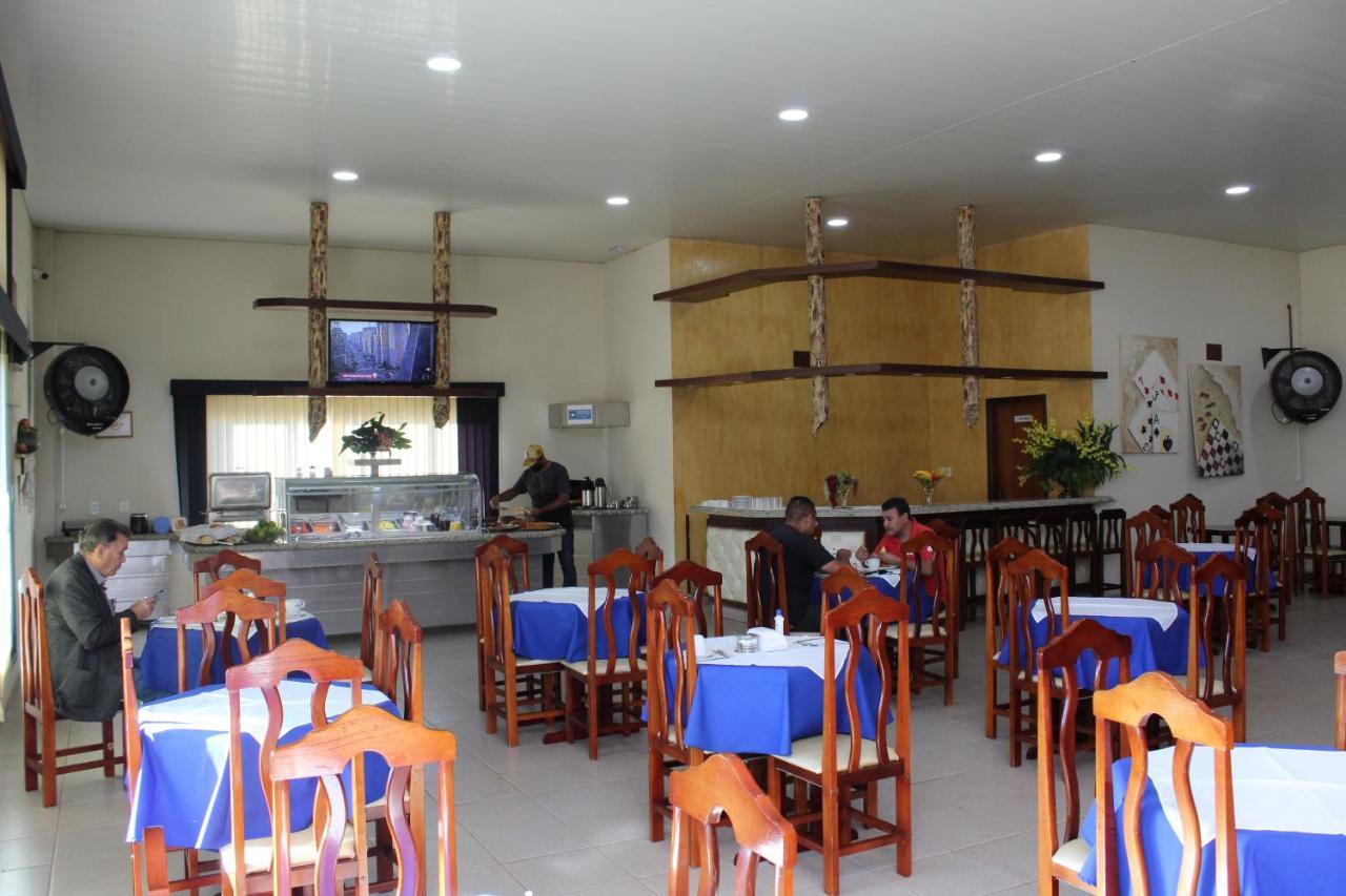 Grandes Lagos Park Hotel Jales 외부 사진